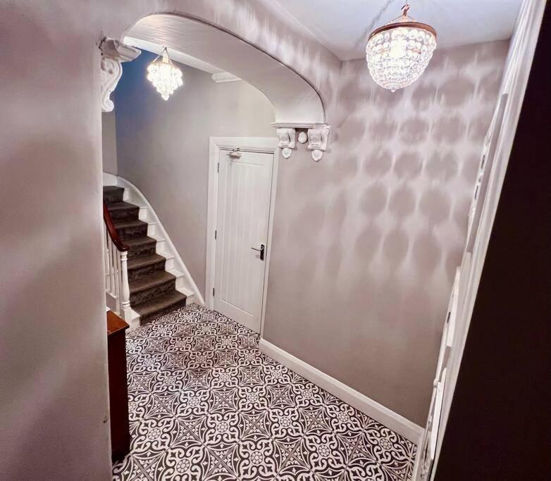 Smart-Home In Original Victorian Building Bristol Esterno foto