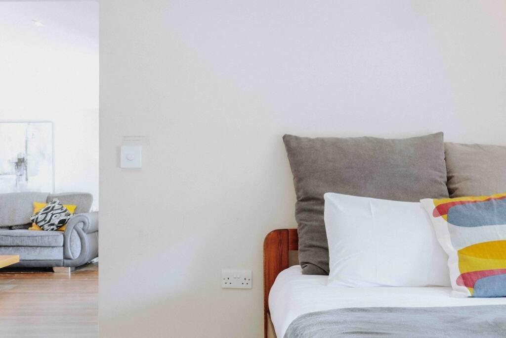 Smart-Home In Original Victorian Building Bristol Esterno foto