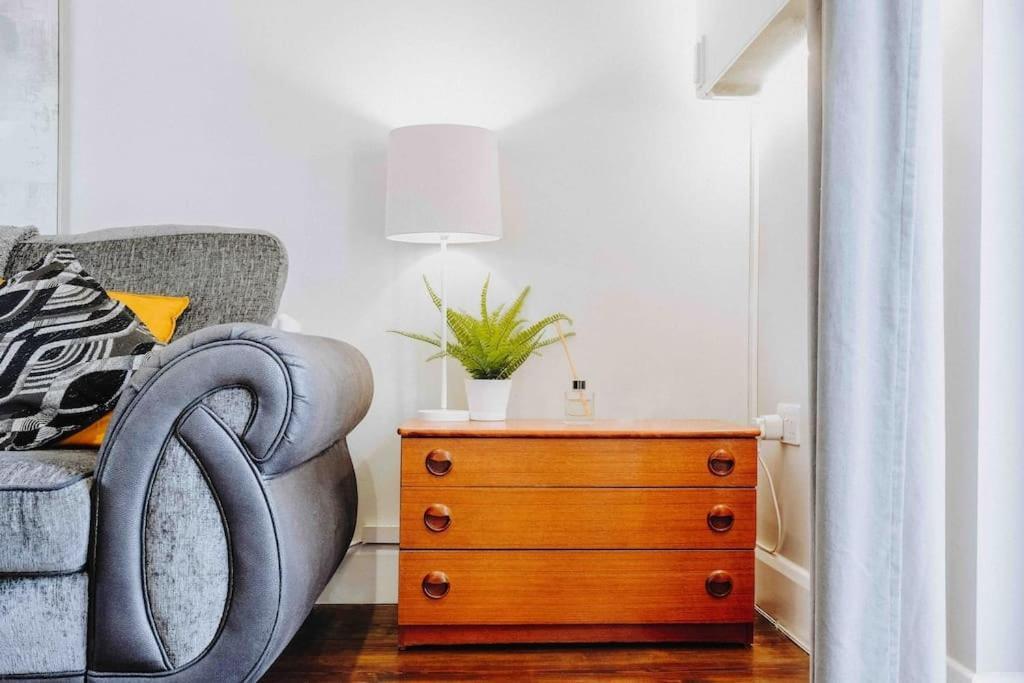 Smart-Home In Original Victorian Building Bristol Esterno foto