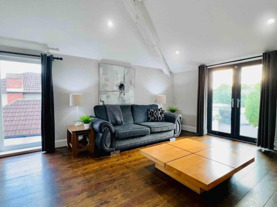 Smart-Home In Original Victorian Building Bristol Esterno foto